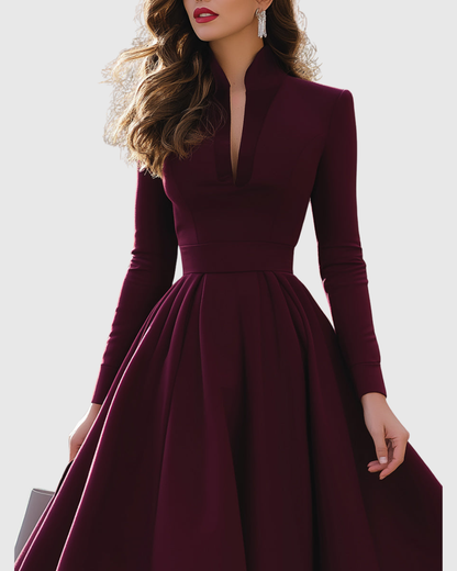 Audrey | Sophisticated V-Neck Midi Dress