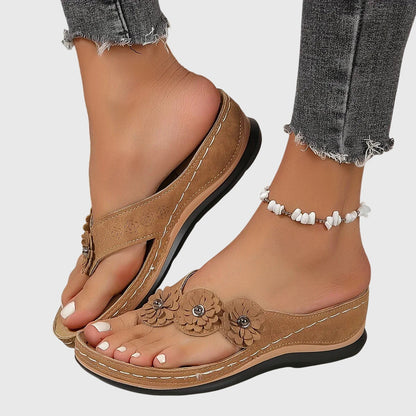 Eleanor | Orthopedic Comfortable Flower Flip Flops