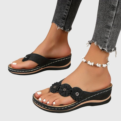 Eleanor | Orthopedic Comfortable Flower Flip Flops