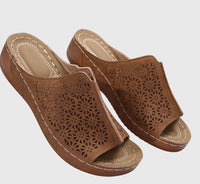 Layla | Orthopedic Wedge Mules