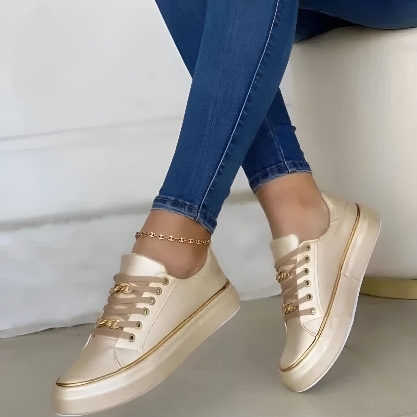 Roxanne | Orthopedic Lace-Up Sneakers