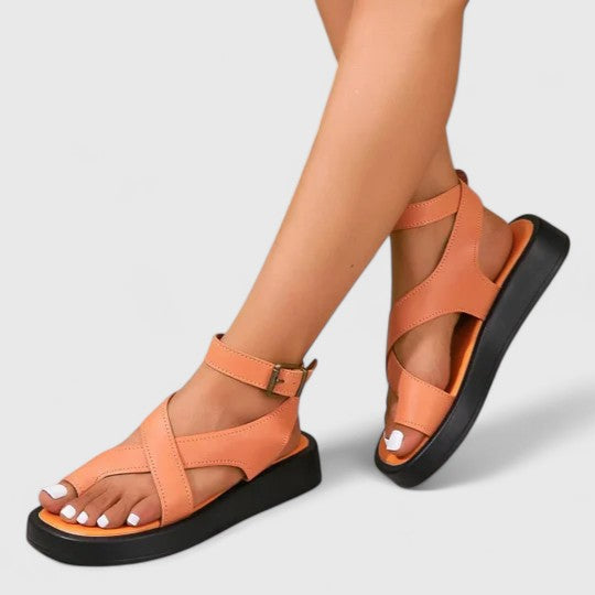 Sloane | Crossover Buckle Flatform Sandals